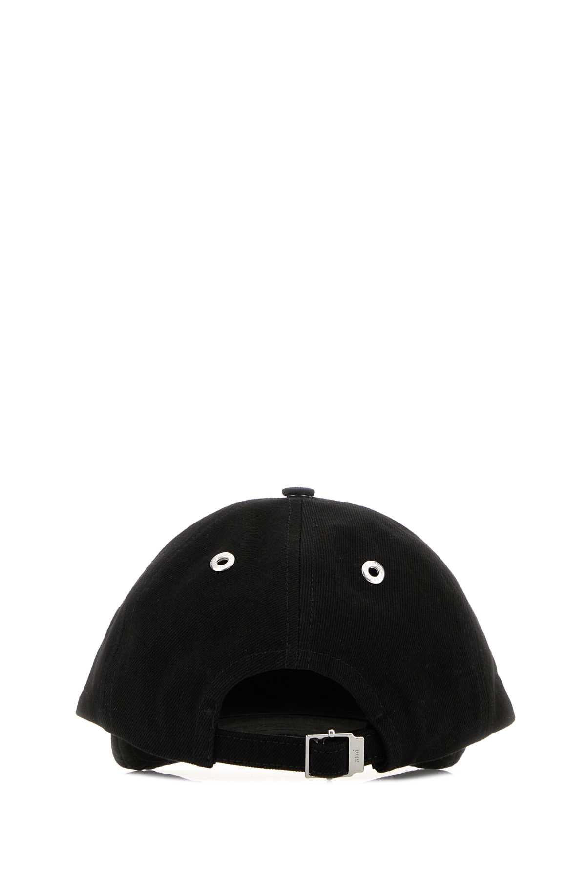 Noir Exterior: Fabric Cappelli