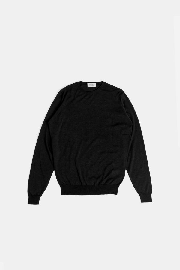 Smedley Extra-fine 30-gauge merino wool sweater in black
