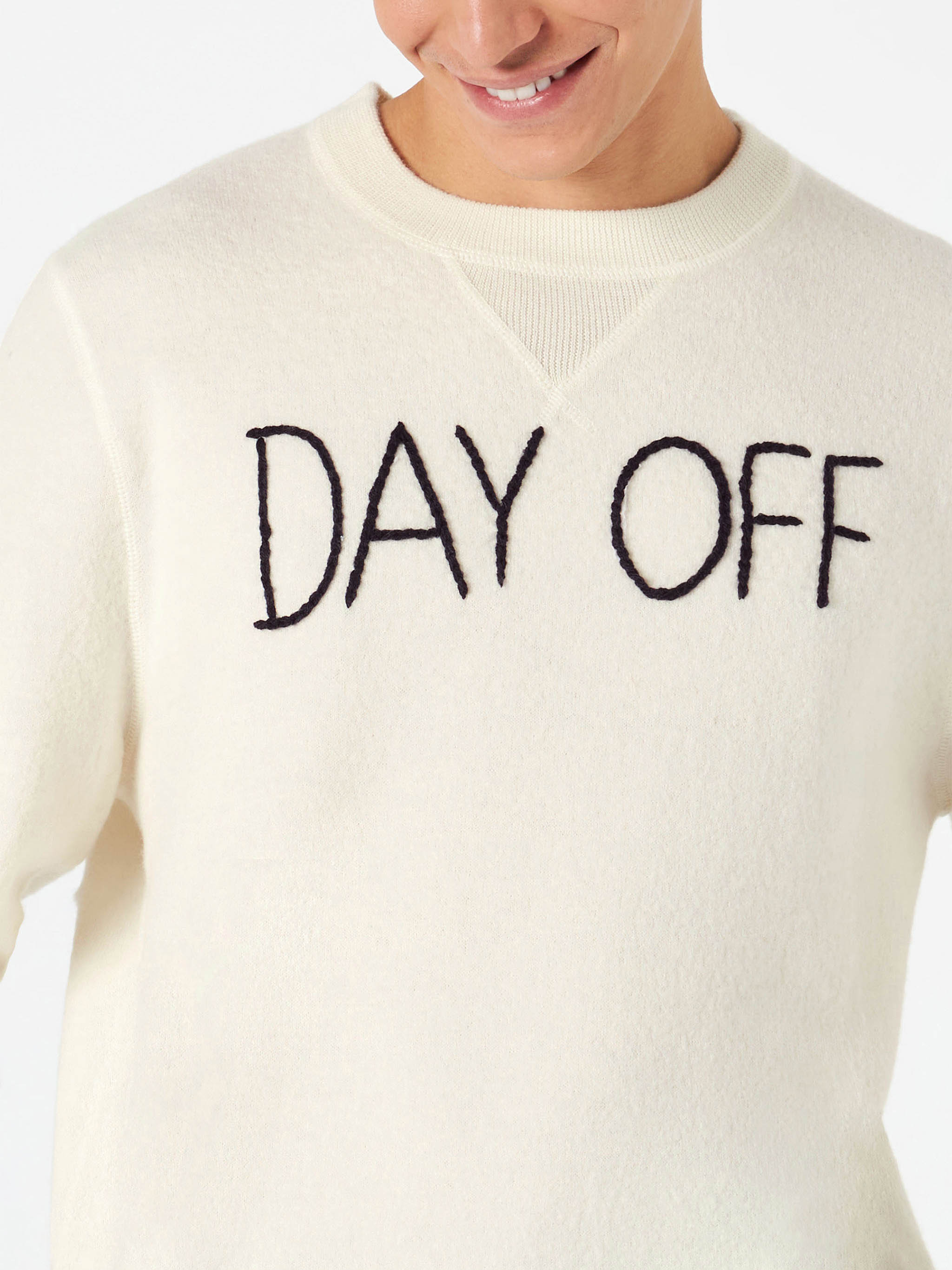 Man Crewneck Knitted Sweater With Day Off Embroidery White