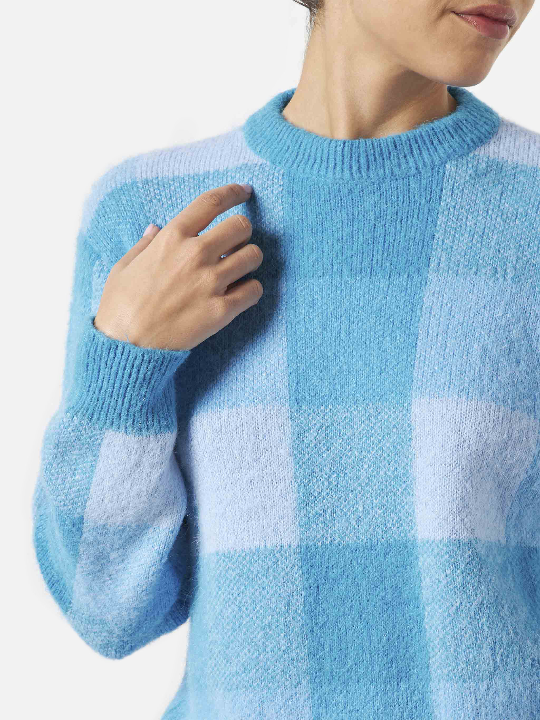 New Queen Soft Check Sweater Blue